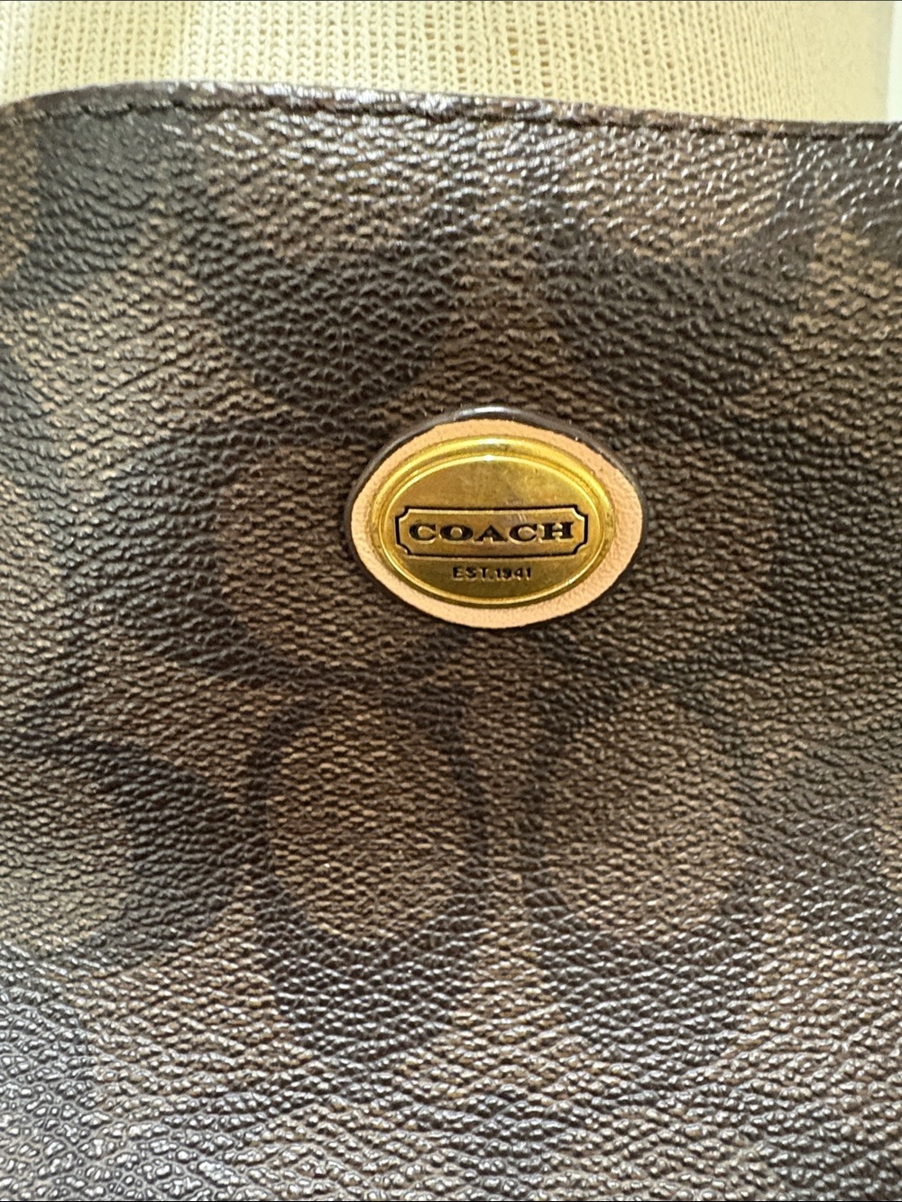 Coach Peyton Signature brown coated leather large purse - Picture 2 of 16